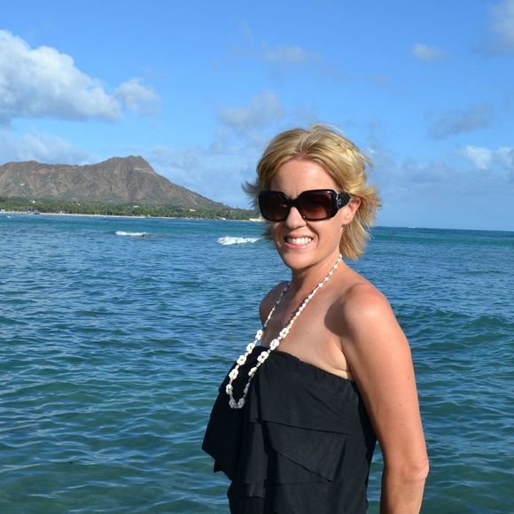 Meet your Posher, Lara - Picture 1 of 1